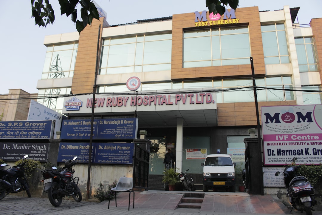 Foto von New Ruby Hospital auf Unsplash